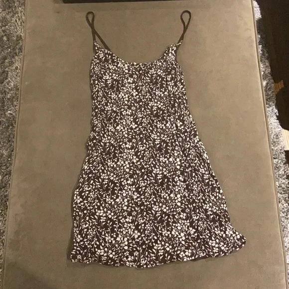 Urban Outfitters | Dresses | Urban Outfitters Kimchi Blue Brown Floral Dress  | Poshmark